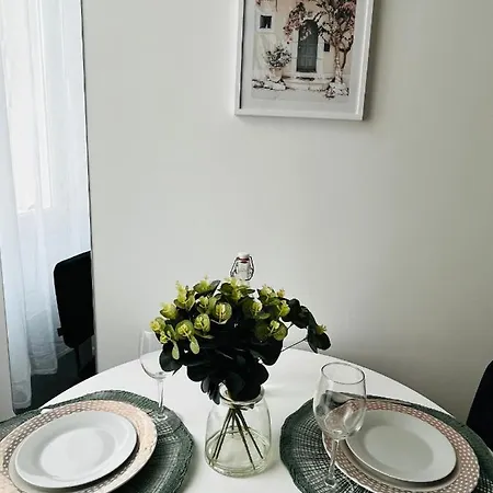 Joli Sur Le Port Apartment *